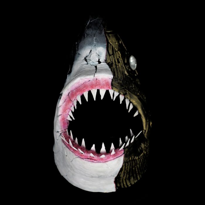 Requin, sculpture de Dyson — L’Arche, vue 7